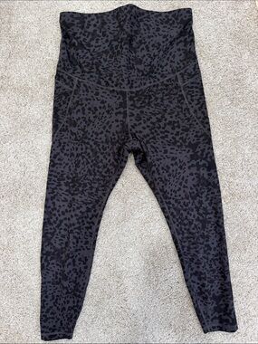 Old Navy Maternity leopard power soft Leggings